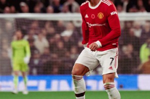 金年会app-关于里程碑夜！纽约尼克斯主帅复盘；欧冠冲刺阶段刷纪录；质疑声仍在；球探报告显示潜力的信息